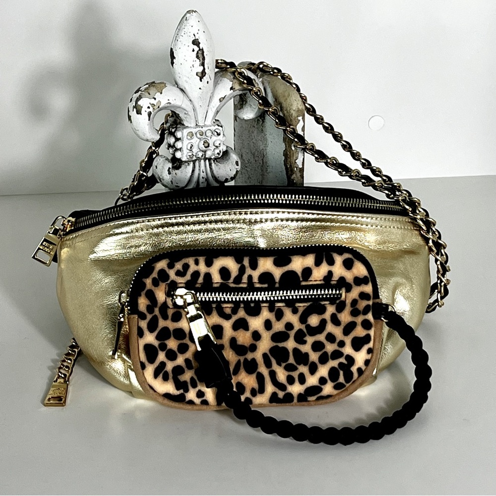 Steve Madden BSUMMIT Leopard Print Gold Black Convertible Waist Bag Urban Chic